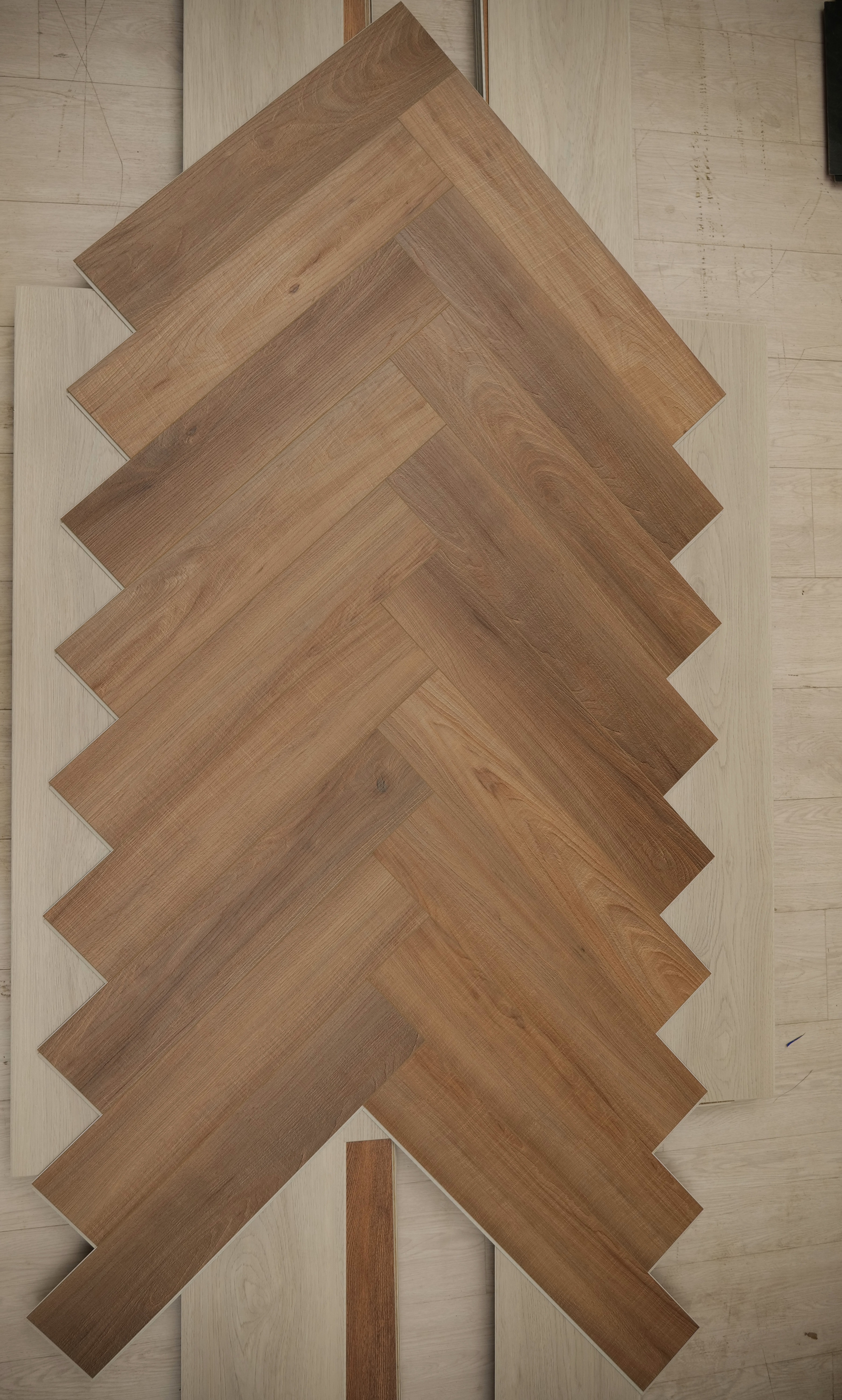 Кварцвиниловый SPC ламинат Evofloor Parguet Click Rodsher Родшер P3008-5 венгерская елка 640×128×4,5